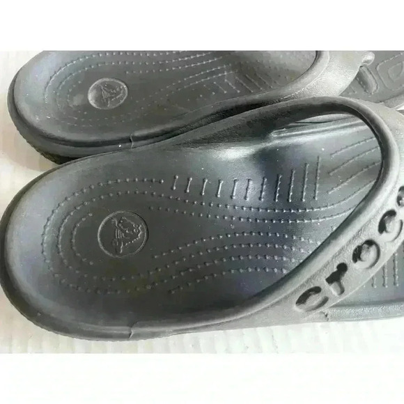 Crocs Kids Unisex Size 2 Classic Black Summer Flip Flop Boys Girls - Picture 3 of 7